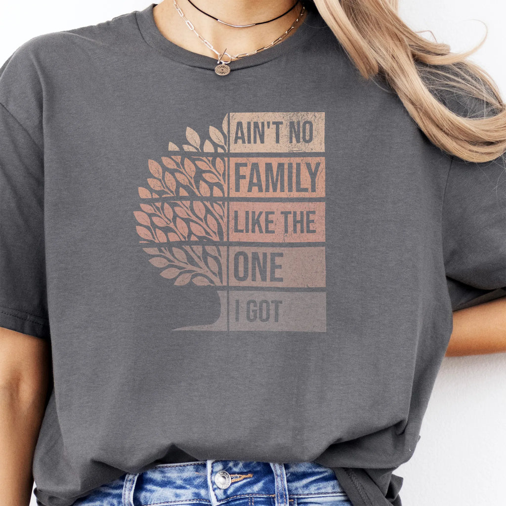 Charcoal Oakley June T-Shirt – large front print Ain’t No Family Like the One I Got with distressed tree graphic, soft unisex tee