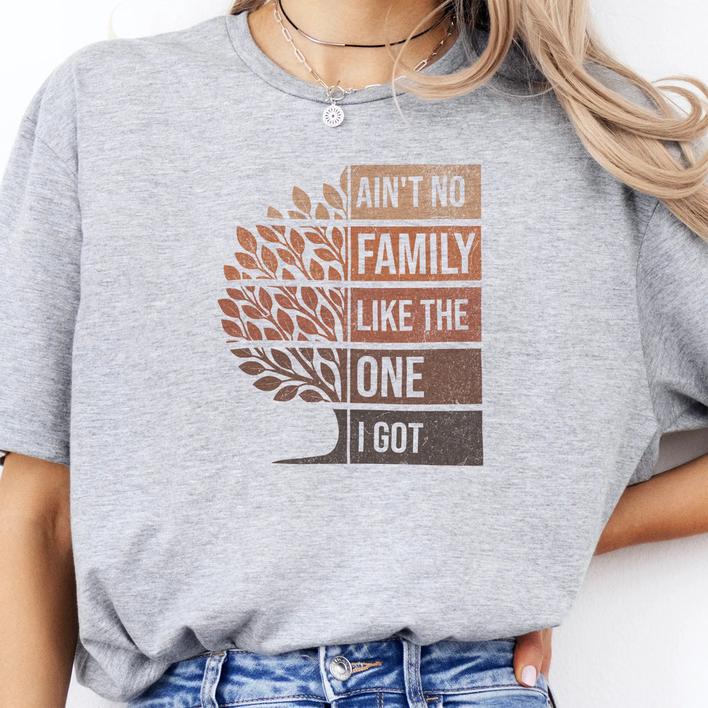 Sport Grey Oakley June T-Shirt – large front print Ain’t No Family Like the One I Got with distressed tree graphic, soft unisex tee